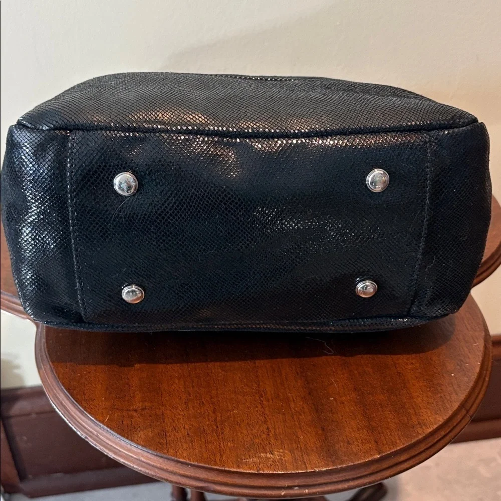 B. Makowsky  shoulder bag  soft brushed leather  black/Silvertone 2 outside pock